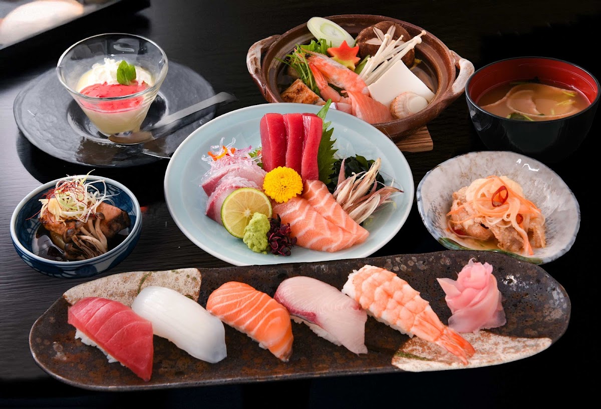 Tenka-No-Daidokoro Daiki-Suisan Hachikenyahama Maguro-Stadium Photos 2